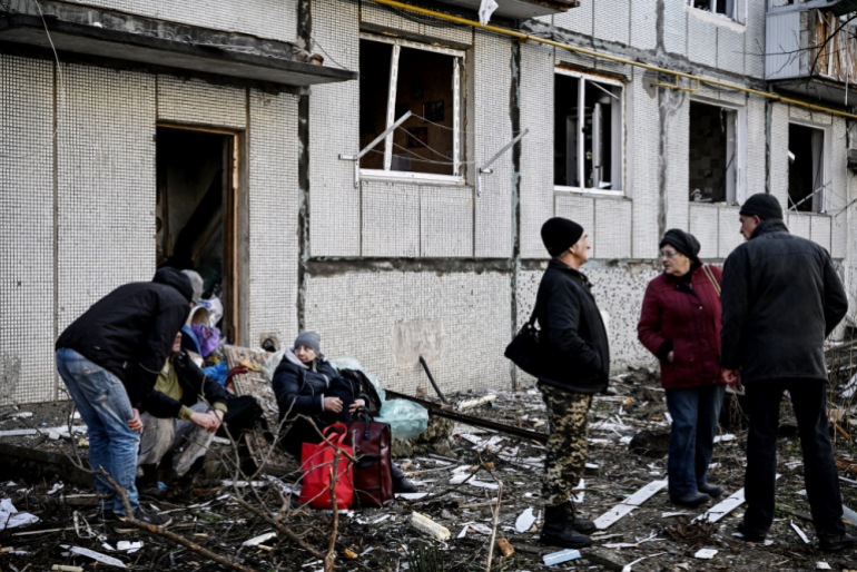 Zivilisten sollten durch das humanitäre Völkerrecht geschützt sein. In Tschuhujiw und anderen Städten kommt es dennoch zu militärischen Angriffen.