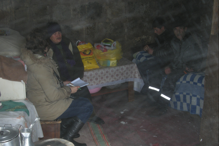Armut und Kälte in Dschadschur, Armenien